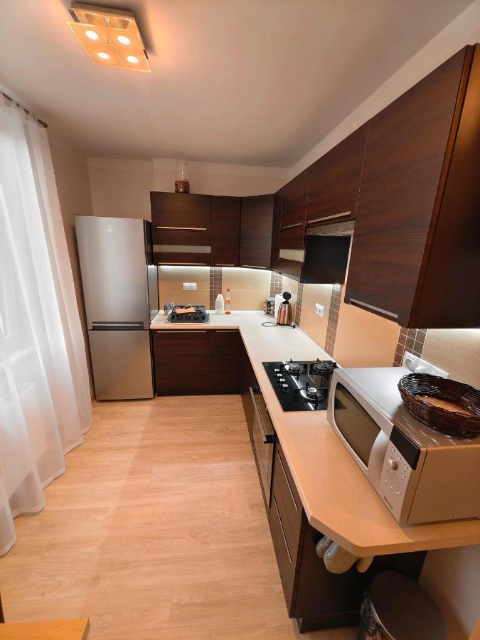 Apartman V Centru Карловы Вары Экстерьер фото