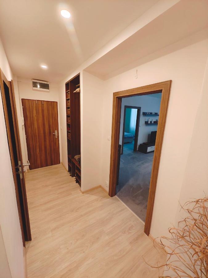 Apartman V Centru Карловы Вары Экстерьер фото